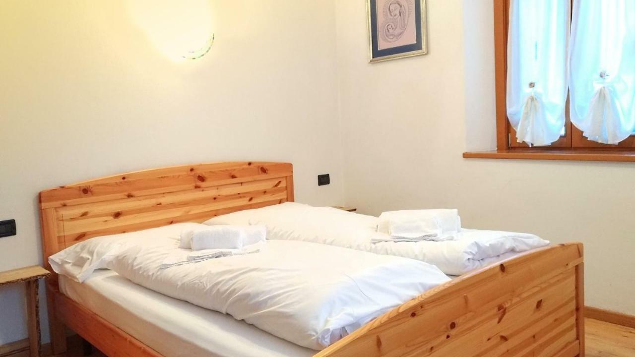 Casa Rossi Lägenhet Le Grazie  Exteriör bild