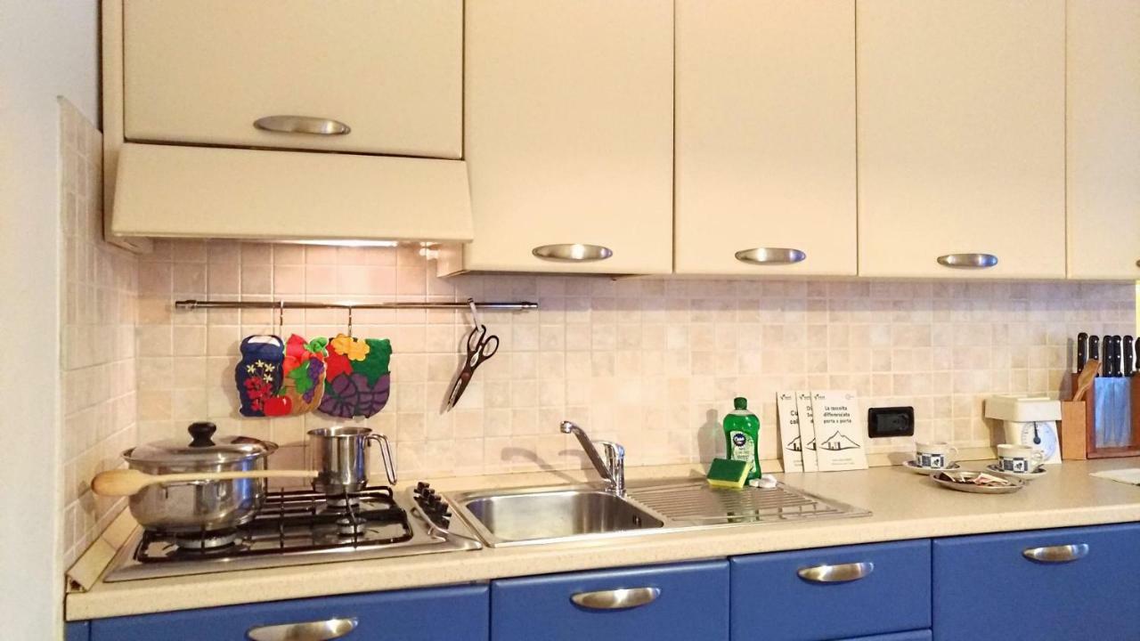 Casa Rossi Lägenhet Le Grazie  Exteriör bild